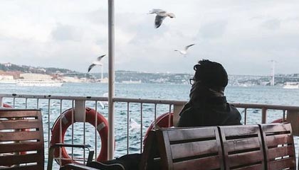 鉴黄师 如何打造 海外扩张